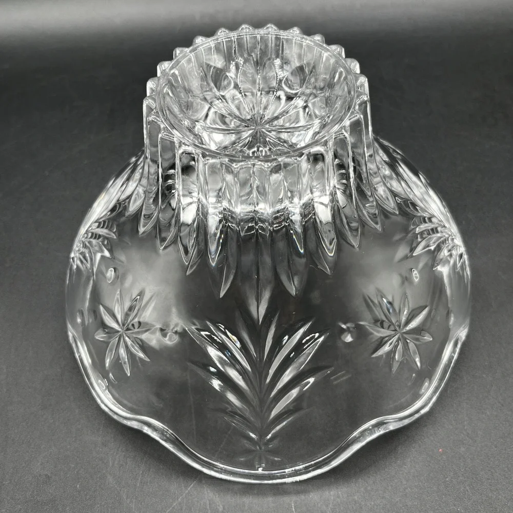 Mikasa Christmas Night Crystal Bowl Scalloped 6